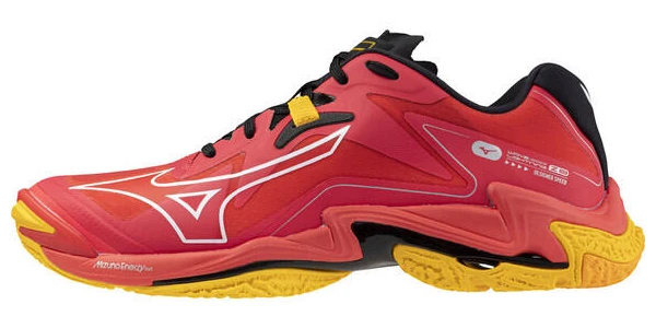 Zapatilla de voleibol Mizuno Wave Lightning Z8 de caña baja, en rojo con suela amarilla